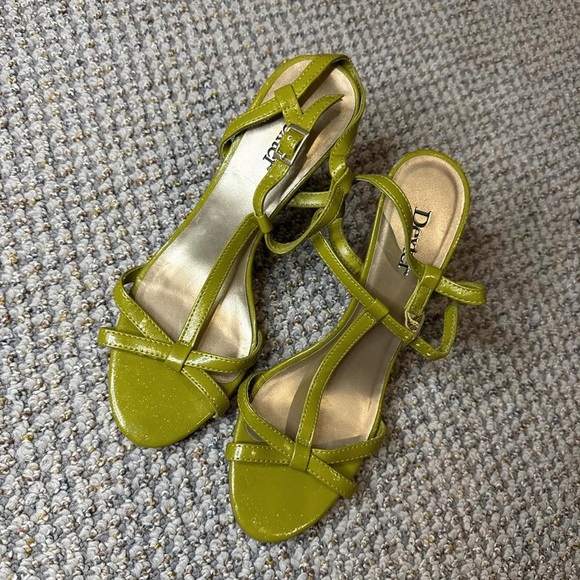 Dexter Olive Green Strappy Heels - Picture 1 of 3